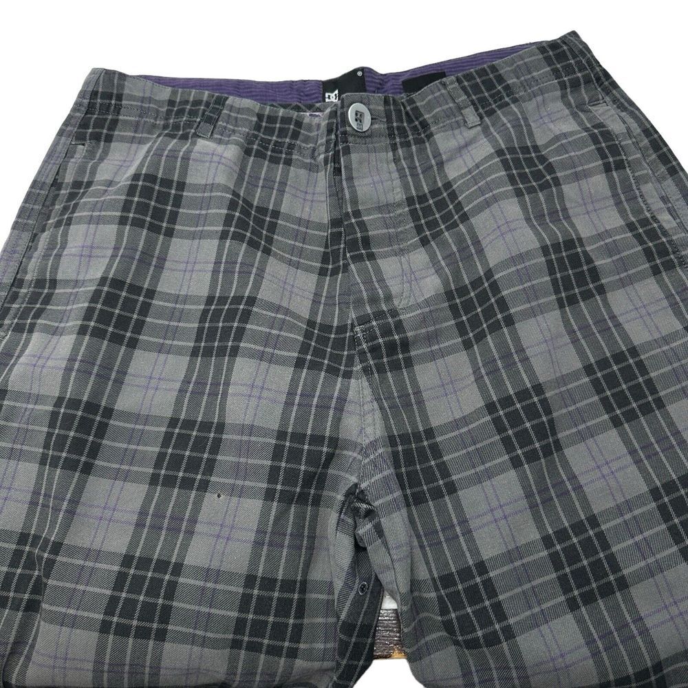 DC Mens Chino Shorts Gray Black Purple Plaid Flat Front Casual Pockets 34 *FLAW* - Picture 16 of 16